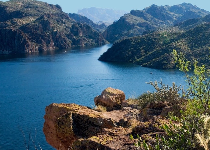 Sajuaro Lake in Arizona state